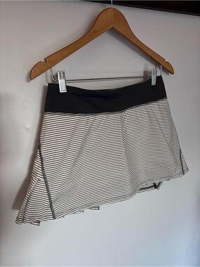 Lululemon Striped Dark Grey and White Athletic Running Skirt